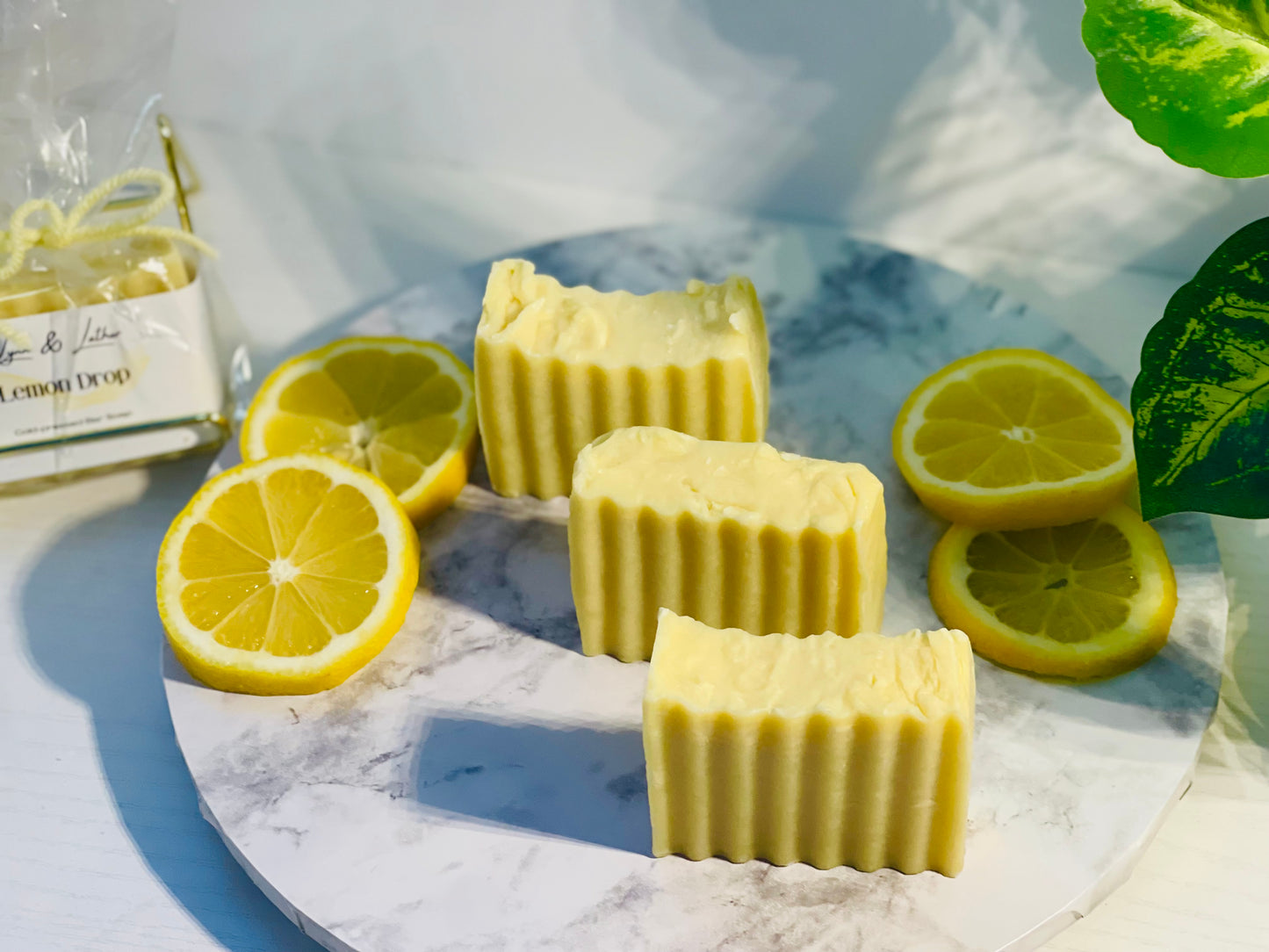 Lemon Verbena with Lemon Zest & Dried Chamomile Bar Soap (5oz)